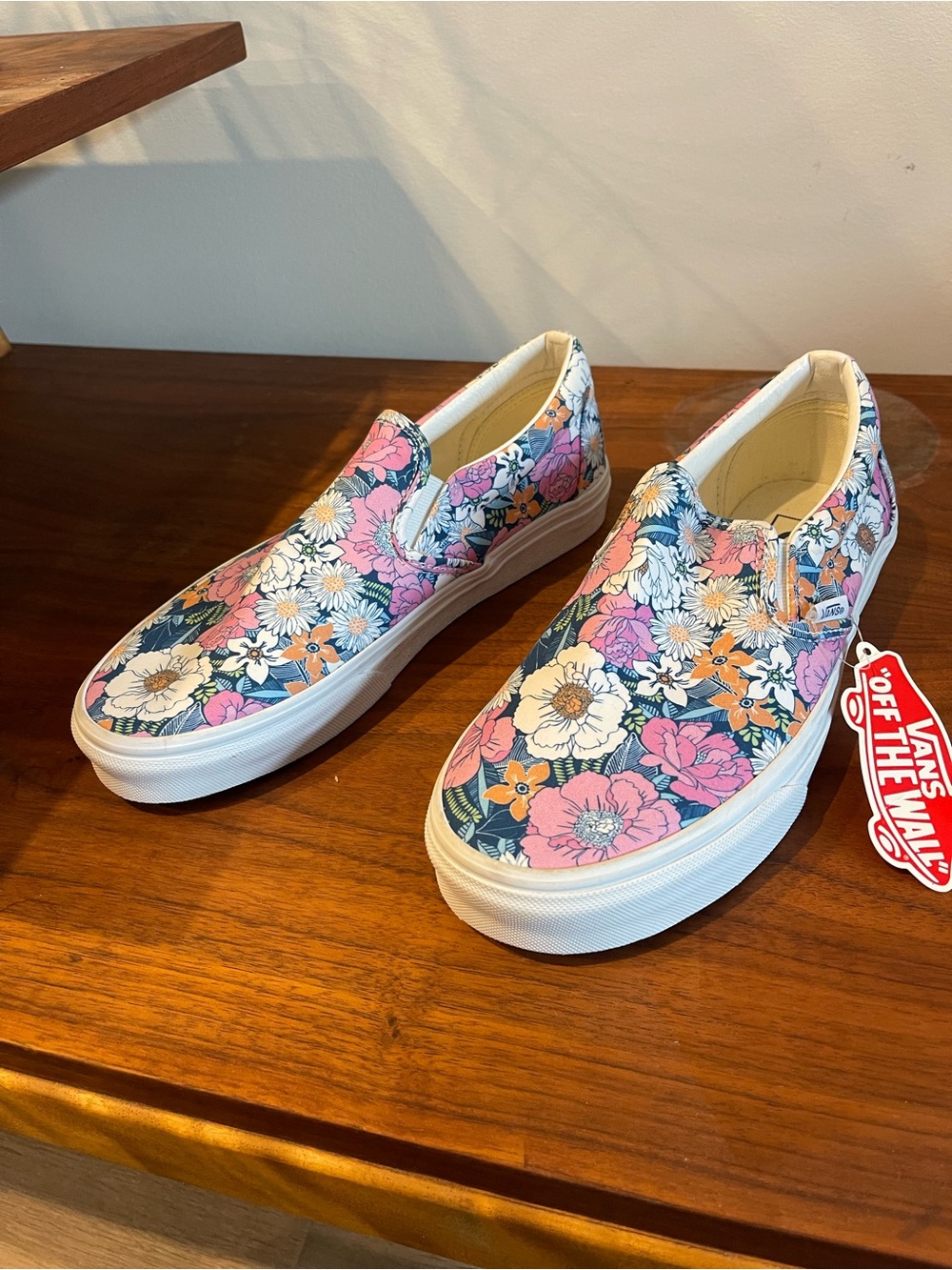 Vans classic slip ons